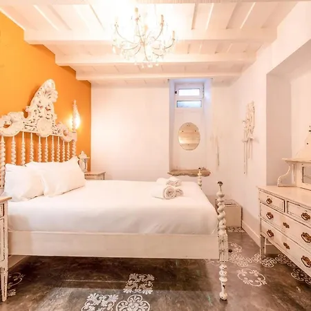 Guestready - Exquisite Portuguese Simbols Lisbon